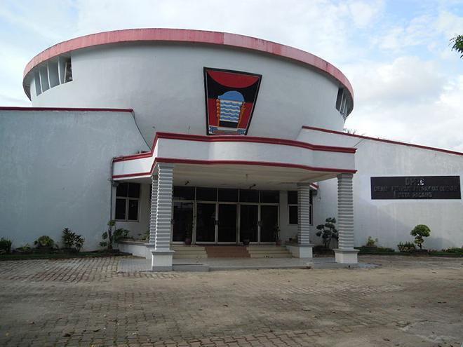 Kantor DPRD Padang di Jl Sawahan