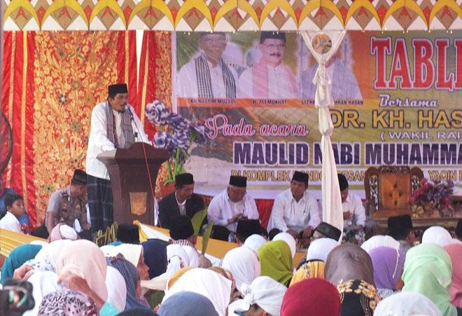 Pimpinan Pondok Pesantren Nurul Yaqin Ringan-Ringan Pakandangan, Kecamatan Enam Lingkung, Kabupaten