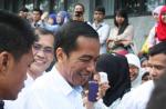 Presiden Joko Widodo saat berkunjung ke Kampus Unand di Limau Manis, saat masih menjadi gubernur DKI
