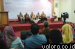 Sejumlah narasumber hadir sebagi pemateri dalam Diskusi Publik Lima Tahun Pelaksanaan UU KIP, di Gedung Joeng Cikini Raya, Kamis (30/4/2015). Diskusi ini dimoderatori Komisioner Komisi Informasi (KI) Pusat, Henny. (istimewa)