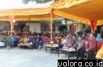 Suasana pembukaan LDK yang digelar OSIS SMAN 1 Lubukbasung, Sabtu (9/5) siang, yang dilakukan Kabid Pemuda dan Olahraga Dinas Pendidikan Pemuda dan Olahraga Agam, Khairul Koto di halaman SMAN 1 Lubukbasung.
