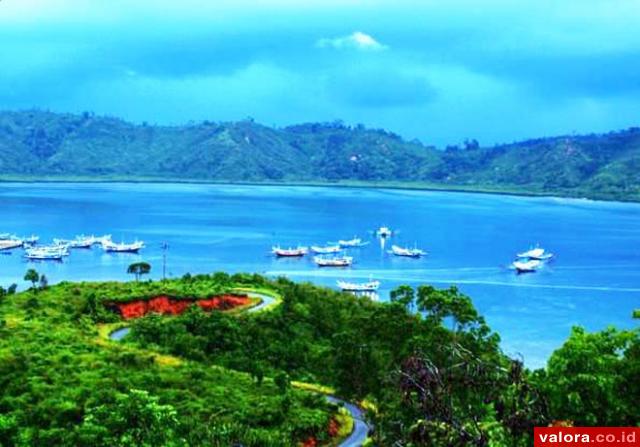 Sesudut pemandangan alam di kawasan wisata bahari terpadu (KWBT) Mandeh, Pessel. (Lelek/valoranews)