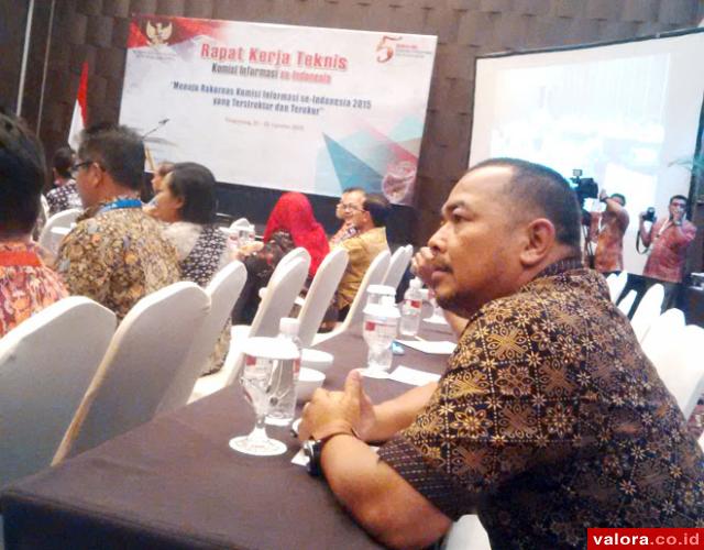 Komisioner KI Sumbar, Adrian Tuswandi saat mengikuti Rapat Kerja Teknis Komisi Informasi se-Indonesia, di Serpong, Tanggerang, Banten, 21-23 Agustus 2015