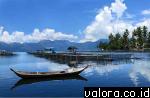 Keramba Jaring Apung di Danau Maninjau Agam. (foto adefitrianola.wordpress.com)