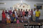 Foto bersama pengurus, peserta dan dewan pengawas dalam Rapat Anggota Tahunan (RAT) Koperasi Baladil Amin Padang Pariaman. (istimewa)