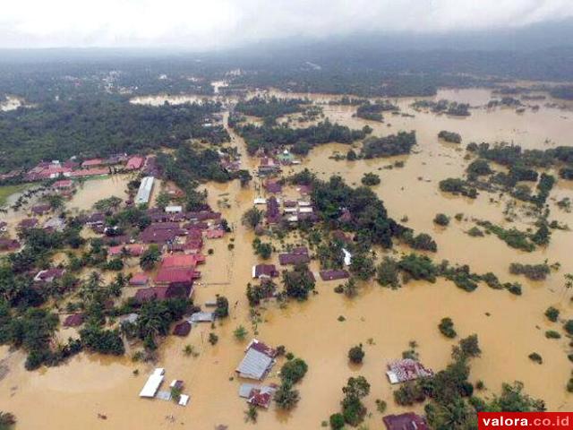 Sebagian besar wilayah Sumbar dilanda banjir pada Februari lalu (istimewa)