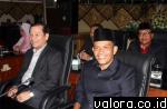 Ketua Pansus I DPRD Padang, Osman Ayub (kiri) didampingi anggota Fraksi Partai Golkar DPRD Padang, Helmi Moesim. (humas)