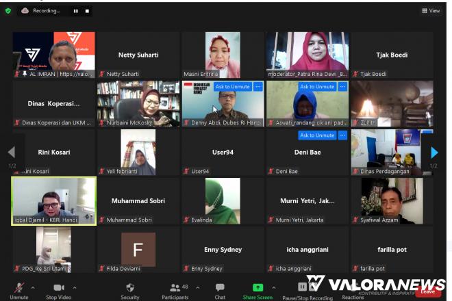 Tangkapan layar webinar webinar yang digelar Bundo Kanduang Mancanegara (BKM), Senin pagi.