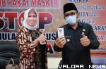 Wako Padang, Hendri Septa bersama Senior Vice President Hubungan Kelembagaan PT Bank Negara Indonesia (Persero) Tbk, Hermita, di rumah dinas wali kota,  Senin. (humas)