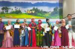 Azzura Ladyhusna (SMP N 1 Gunung Talang Solok /PKK Solok) dinobatkan jadi Winner Putri Hijab Nusantara Sumatera Barat Tahun 2022 Kategori Remaja dan Kategori Dewasa Putri Hijab Nusantara Sumatera Barat 2022 adalah Septia Esa Novika (STIKES Alifah Padang),