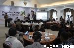 Wali Kota Padang Panjang, Fadly Amran didampingi Asrul (Wawako), paparkan capaian kerja dan prestasi 4 tahun menjabat kepala daerah di kota serambi mekah itu, Senin. (kominfo)