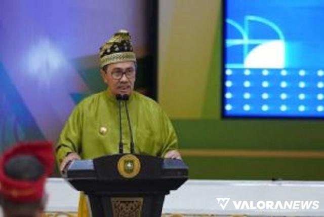 Gubernur Riau, Syamsuar.