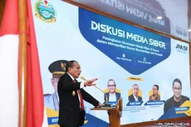 Gubernur Sumut, Edy Rahmayadi jadi pembicara pada diskusi yang diselenggarakan Jaringan Media Siber Indonesia (JMSI) Sumatera Utara di Aula Tengku Rizal Nurdin, Rumah Dinas Gubernur, Jalan Sudirman, Medan. (humas)