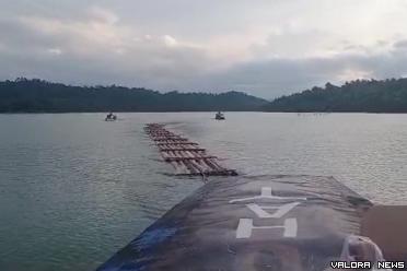 Ratusan tual kayu ilegal logging ditemukan hanyut di aliran sungai objek wisata Gulamo, Kabupaten Kampar, pekan lalu. (humas)