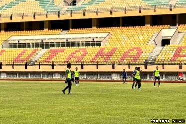 Skuad PSPS Riau jalani sesi latihan sesi latihan perdana di Stadion Utama Riau, Jalan Naga Sakti, Rabu. (humas)