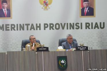 Wakil Ketua Komisi II DPR RI, Syamsurizal pimpin rombongan kunjungan kerja Tim Komisi II DPR RI dalam rangka reses pada masa persidangan V tahun sidang 2022-2023 ke Provinsi Riau, Selasa. (humas)