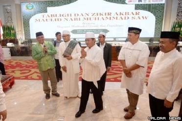 Pj Gubernur Sumut, Hassanudin pada acara Tabligh dan Zikir Akbar Maulid Nabi Muhammad SAW bersama Yayasan Madinatul Quran dan Pegadaian di Aula Raja Inal Siregar Lt 2 Kantor Gubernur, Medan, Sabtu. (humas)