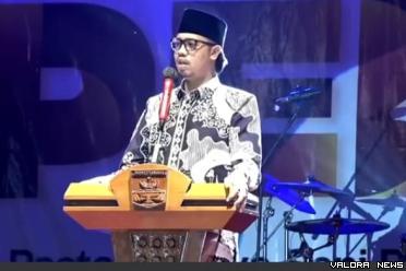 Wali Kota Bukittinggi, Erman Safar saat membuka event Pedati tahun 2023 di Lapangan Kantin. Event Pedati kali ini melibatkan berbagai pihak dan komunitas. (humas)