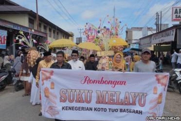Tradisi budaya Ghayo Onom (Hari Raya Kenam-red) di Kabupaten Kuantan Singingi (Kuansing). (humas)