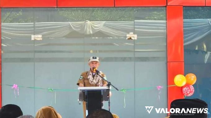 Sekda Pessel, Mawardi Roska saat peresmian Gedung PLUT KUMKM.FOTO: Dok Diskominfo Pessel