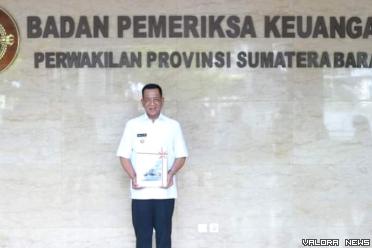 Pemkab Pessel dapat Opini WTP yang ke-11 kalinya, secara beruntun atas LHP, untuk LKPD tahun 2023 dari BPK RI, di Kantor BPK RI Perwakilan Sumbar, di Padang, Rabu (22/5/2024). FOTO:Dok Diskominfo Pessel