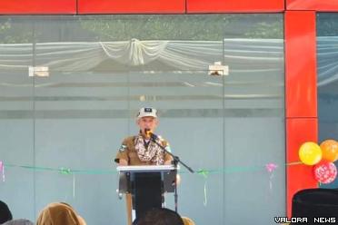 Sekda Pessel, Mawardi Roska saat peresmian Gedung PLUT KUMKM.FOTO: Dok Diskominfo Pessel