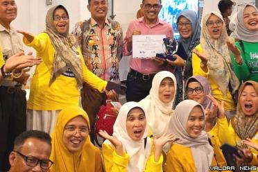 Pj Bupati Pesisir Selatan Era Sukma Munaf, ikut mendampingi para guru berprestasi asal daerahnya, di ajang Temu Pendidik Nusantara (TPN) 2024, yang digelar di Pos Bloc, Jakarta, baru - baru ini. FOTO: Dok Diskominfo Pessel