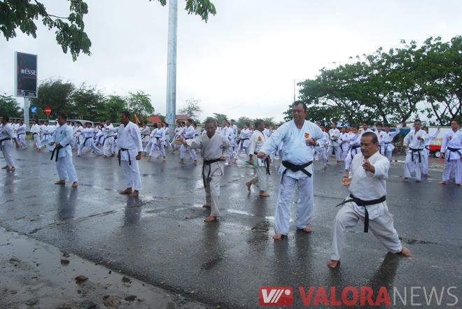 LATIHAN BERSAMA