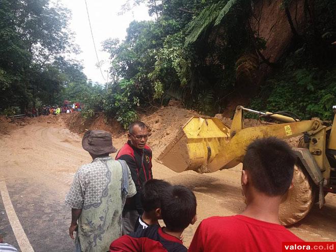 DIBERSIHKAN BOLDUZER