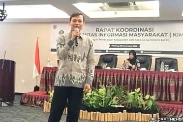 Kementerian Komdigi mengatakan website Kompasnagari Nagari Ampiang Parak, Sutera, Pessel, bisa dijadikan rujukan (percontohan), bagi Komunitas Informasi Masyarakat (KIM) di Sumatera Barat. FOTO: Dok Diskominfo