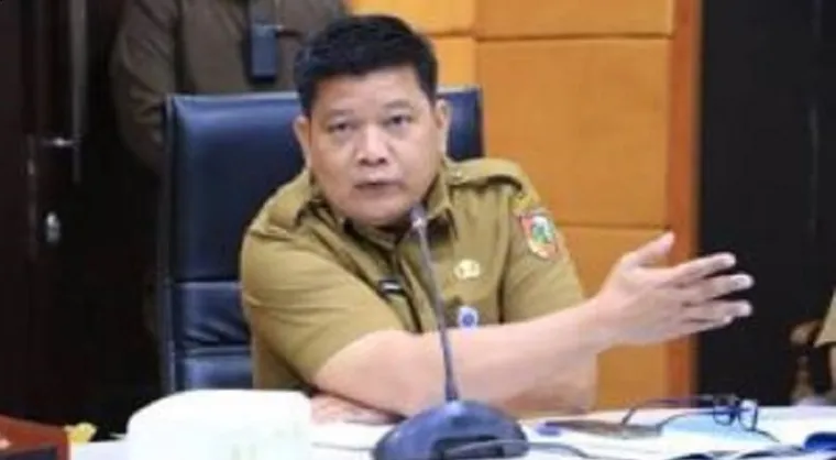 Iwan Simatupang ditunjuk wali kota sebagai Pelaksana Tugas (Plt) Kepala Dinas Lingkungan Hidup dan Kebersihan (DLHK) Pekanbaru.