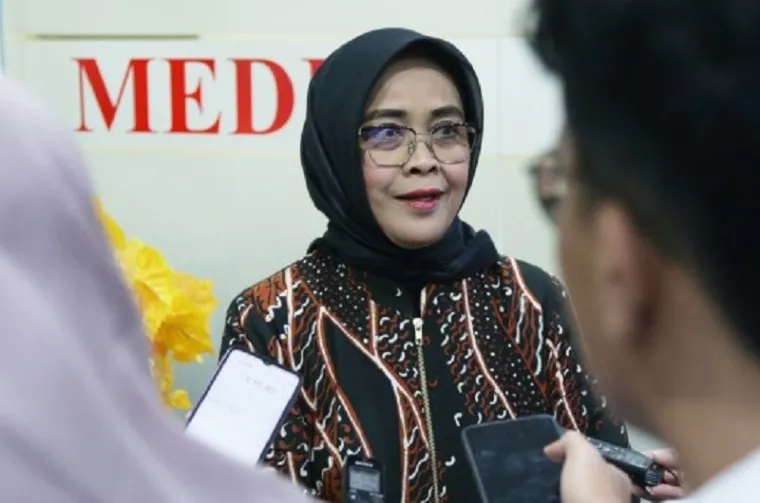 Hakim Konstitusi yang juga Juru Bi