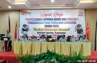 Bawaslu Pessel gelar Rapat Kerja Penyelesaian Laporan Akhir dan Evaluasi Pengawasan Pada Pemilihan Serentak Tahun 2024, di Padang, Jumat (24/1/2025). FOTO: tusrisep