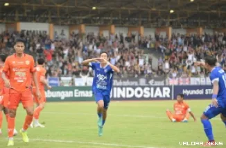 Suasana laga antara PSPS Pekanbaru lawan Persiraja di Stadion Kaharudin Nasution Sport Center, Rumbai. (humas)