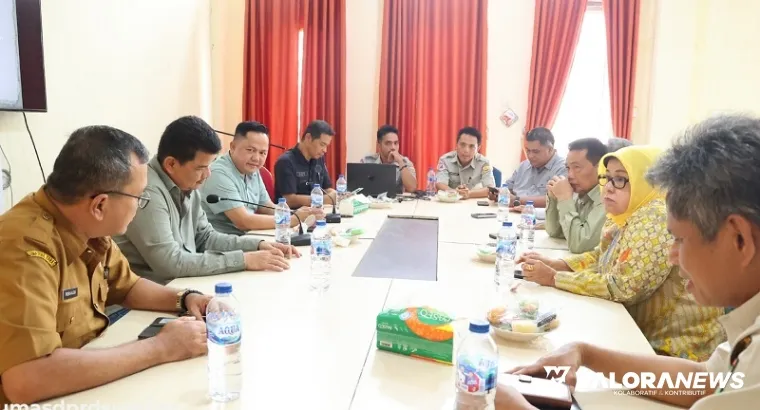 Ketua Komisi IV DPRD Sumbar, Doni Harsiva Yandra memimpin rombongan Komisi IV DPRD Sumatera Barat, melakukan kunjungan kerja ke BPBD Kota Pariaman, Selasa. (humas)