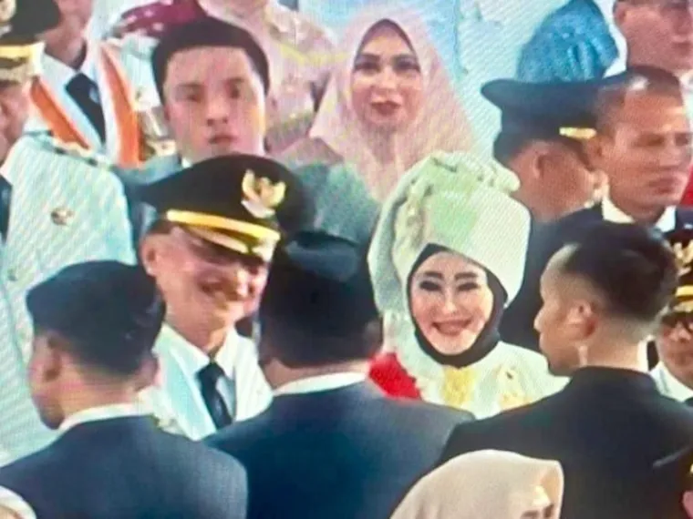 Hendrajoni dan Risnaldi, dilantik Presiden Prabowo Subianto, sebagai Bupati dan Wakil Bupati Kabupaten Pesisir Selatan (Pessel) Periode 2025 - 2030, di Istana Negara,  Kamis (20/2/2025). FOTO: Diskominfo Pessel