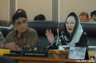 Wakil Ketua Komisi XIII DPR RI, Dewi Asmara saat memimpin Komisi XIII Raker dengan Menkumham dan Menpora di Gedung Nusantara II, Senayan, Jakarta, Senin. (humas)
