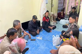 Diskusi tentang penulisan berita jelang buka bersama yang digelar PJS Bukitinggi, Jumat sore. (istimewa)