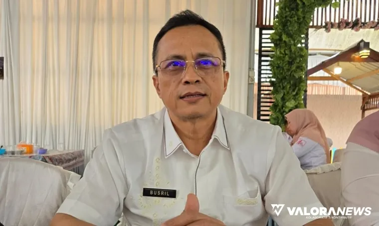 Direktur RSAM Bukittinggi, Busril. (humas)