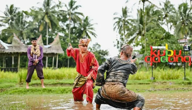 Ilustrasi Orang Minangkabau Perlu Otoritas Politik Seperti Apa? (1/2)