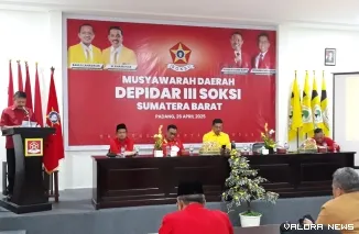 Wakil Ketua Umum Depinas Soksi, Erwin Ricardo membuka Musyawarah Daerah (Musda) Dewan Pimpinan Daerah (Depidar) III Soksi Sumatera Barat di Padang, Sabtu. (mangindo kayo/valoranews)