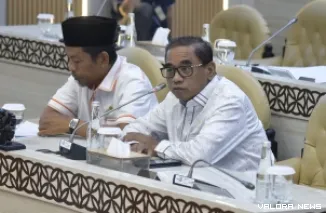Anggota Komisi V DPR RI, Ahmad Fauzi saat Rapat Kerja Komisi V dengan Kementerian Perhubungan di Gedung DPR RI, Senayan, Jakarta, Kamis. (humas)