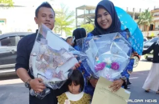 Rifki (41), suami dari salah seorang guru penerima SK PPPK di SMA 1 Batipuah. (humas)