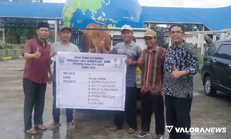 Salah satu program tebar kurban dari Pemprov Sumbar yang telah diterima masyarakat penerima, Kamis. (humas)