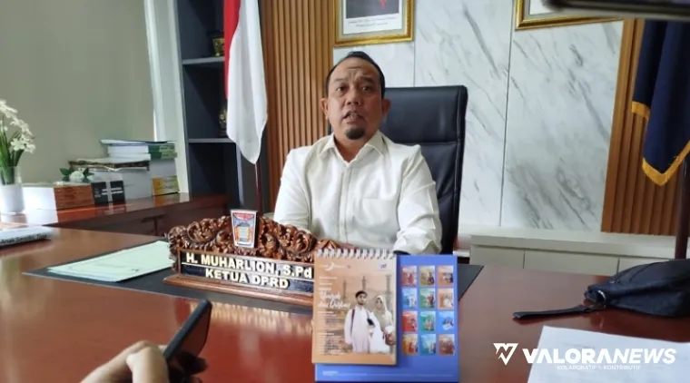 Ketua DPRD Padang, Muharlion. (mangindo kayo)