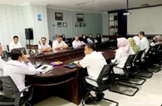 Inspektorat Pekanbaru melakukan peninjauan tata kelola pengadaan barang dan jasa pada PBJ Setda Pekanbaru, di Ruang Serbaguna Bagian PBJ Lantai 2 Gedung Utama Komplek Perkantoran Walikota Tenayan Raya, Rabu. (humas)