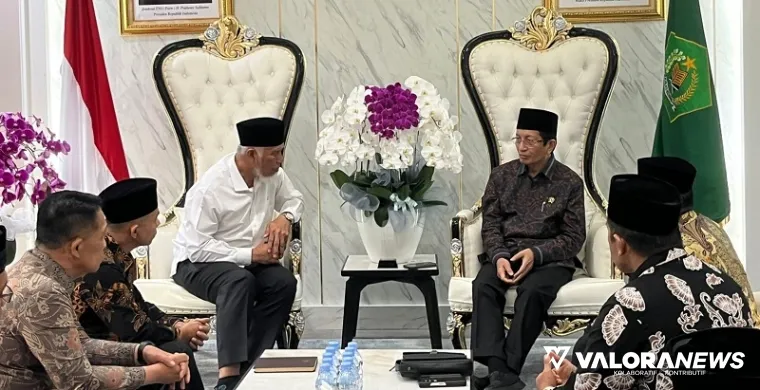 Gubernur Sumatera Barat, Mahyeldi dan jajaran, temui Menag Prof KH Nasaruddin Umar di ruang kerjanya, Kamis. (humas)