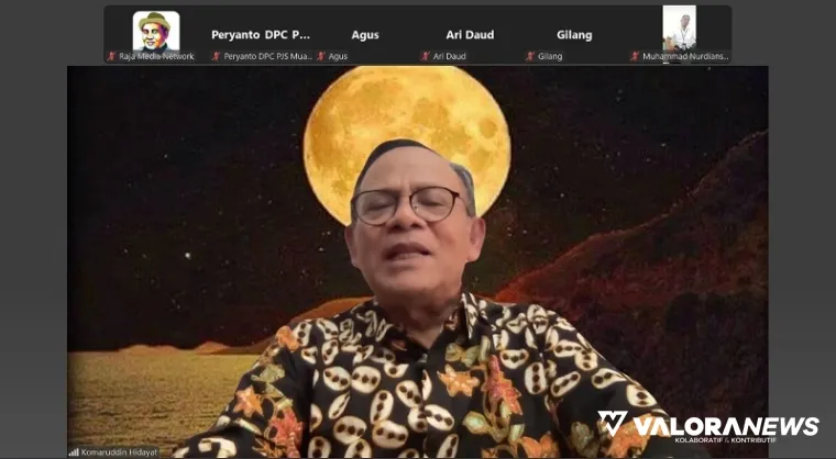 Ketua Dewan Pers, Prof Kamaruddin Hidayat saat memberikan sambutan dan menutup Munas II PJS dan Seminar Nasional di Kota Palu, Selasa. (humas)