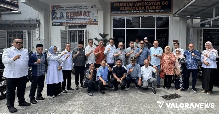 Ketua DPRD Sumbar, Muhidi pimpin rombongan Banggar meninjau penggunaan anggaran sektor pendidikan pada Dinas Pendidikan Wilayah I Sumatera Barat di Kota Bukittinggi, Rabu. (humas)