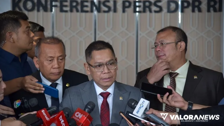Wakil Ketua DPR RI, Adies Kadir usai Rapat Paripurna DPR di Kompleks Parlemen, Senayan, Jakarta, Selasa. (humas)